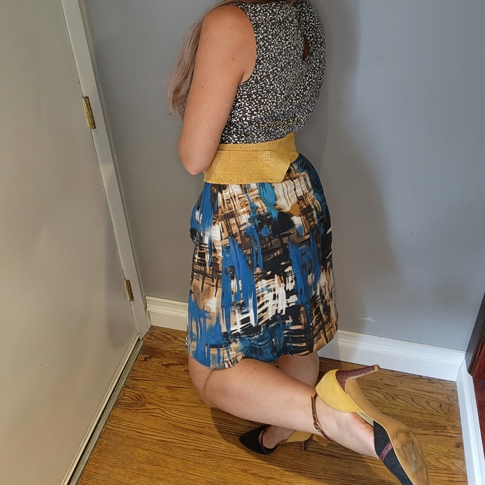 Abstract Work Skirt - Picture 2 of 6